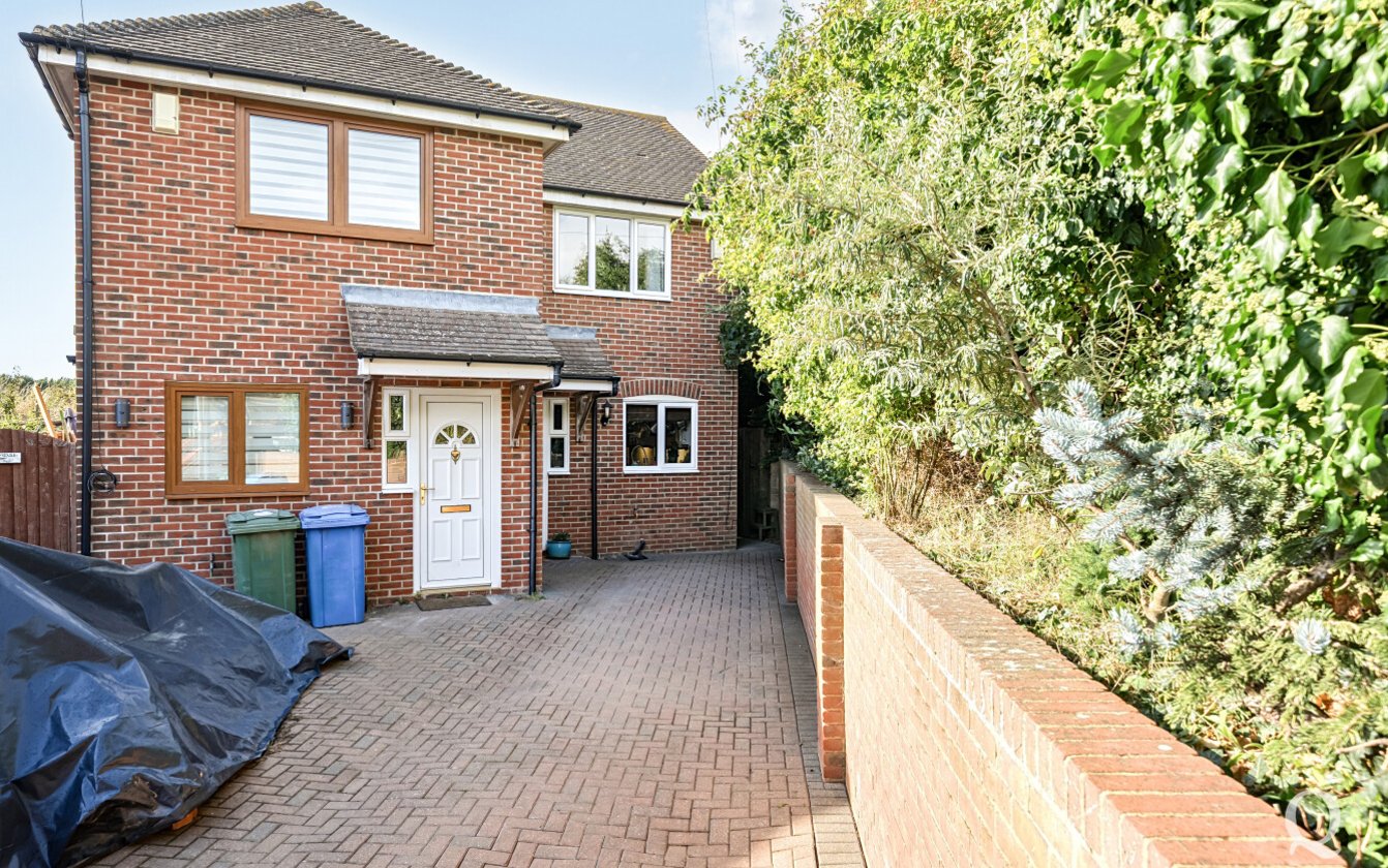 Middletune Avenue, Sittingbourne, Kent, ME10, 7162, image-21 - Quealy & Co