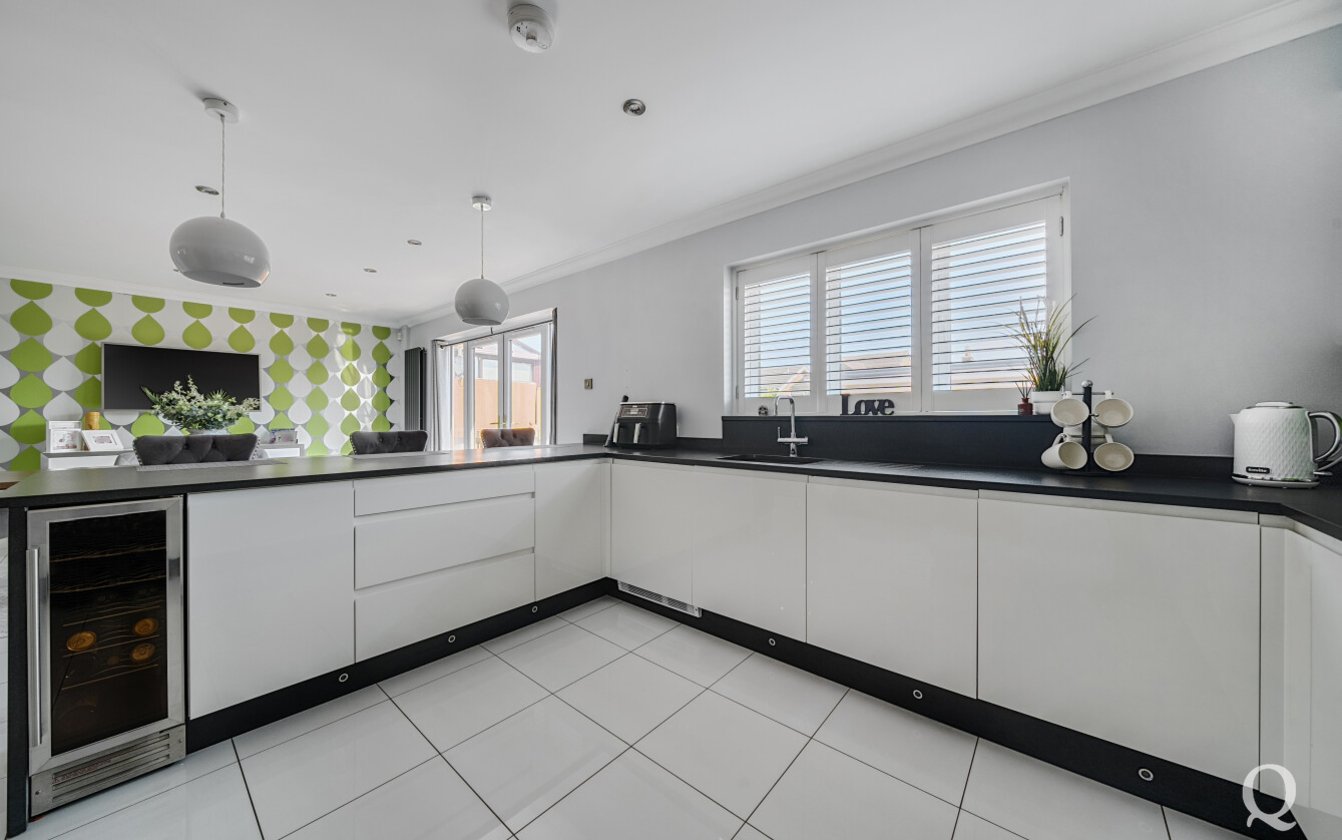 Abbey View Drive, Minster on Sea, Sheerness, Kent, ME12, 7171, image-6 - Quealy & Co
