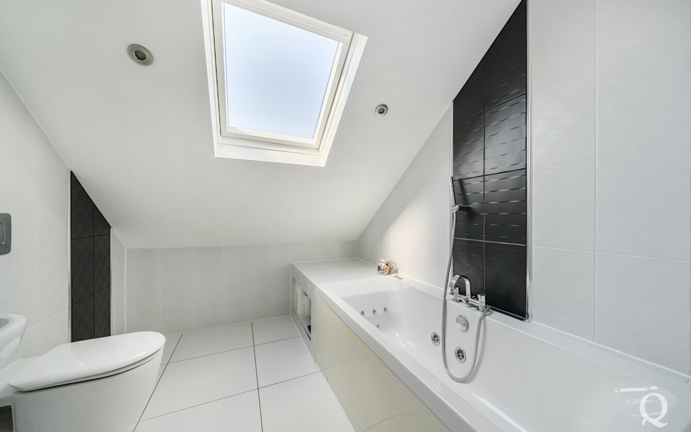 Abbey View Drive, Minster on Sea, Sheerness, Kent, ME12, 7171, image-13 - Quealy & Co