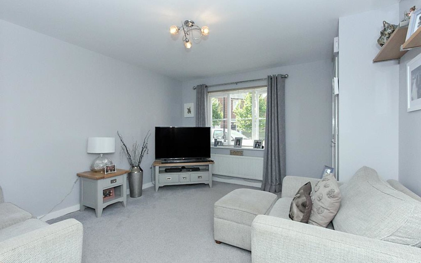 Primrose Avenue, Sittingbourne, ME10, 723, image-2 - Quealy & Co