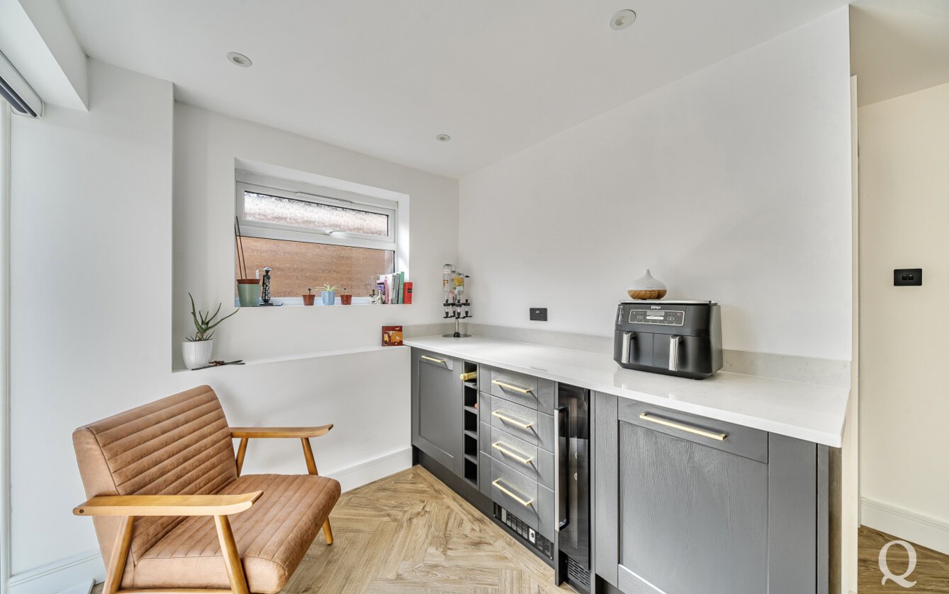 Grove Park Avenue, Sittingbourne, Kent, ME10, 7240, image-11 - Quealy & Co