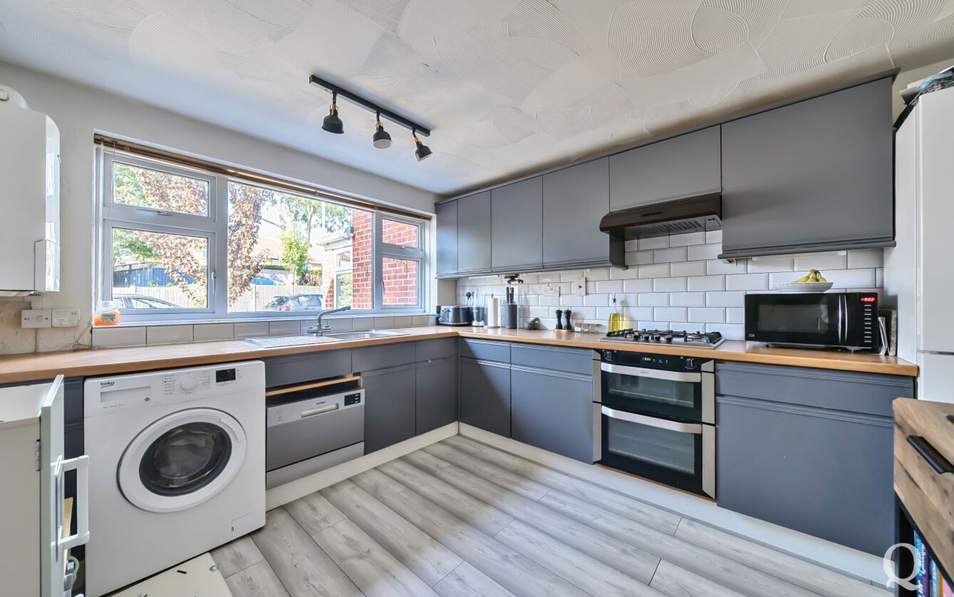 Walmer Gardens, Sittingbourne, Kent, ME10, 7326, image-2 - Quealy & Co