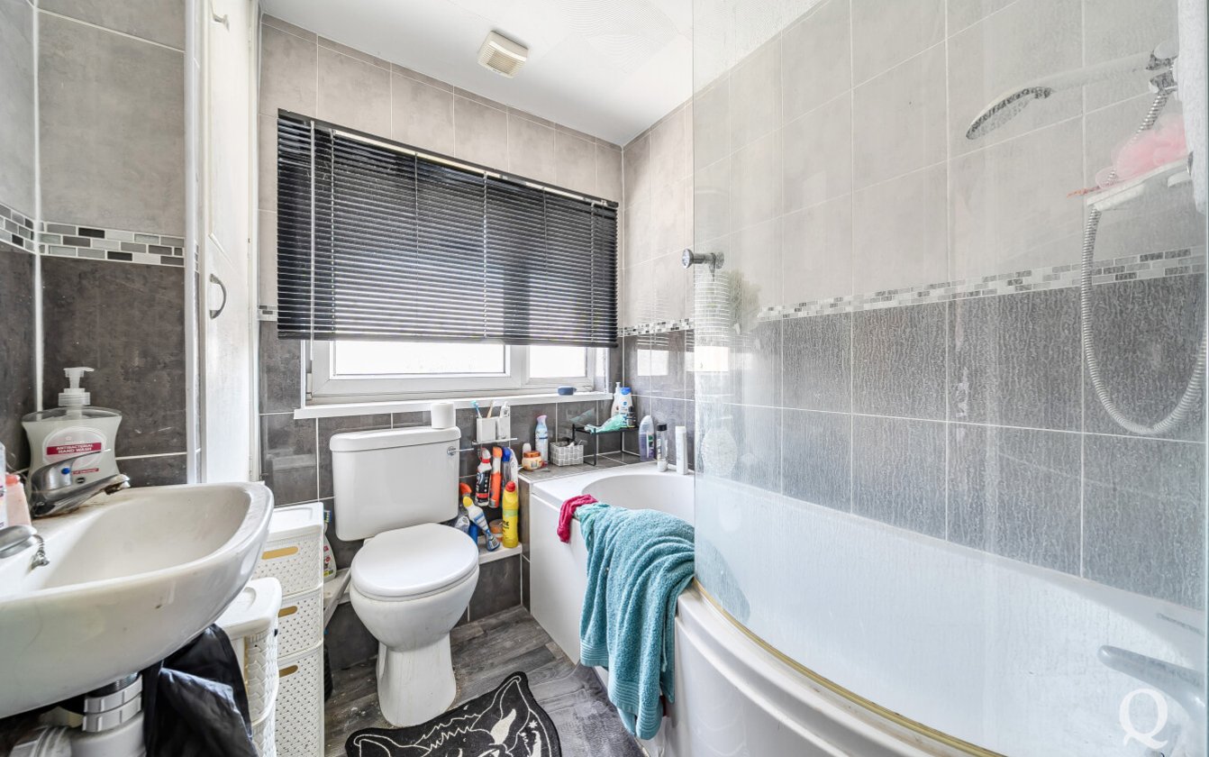 Woodberry Drive, Sittingbourne, Kent, ME10, 7330, image-6 - Quealy & Co