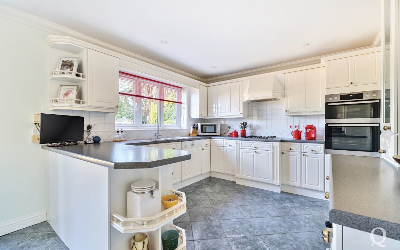 Doves Croft, Tunstall, Sittingbourne, Kent, ME9, 7392, image-7 - Quealy & Co