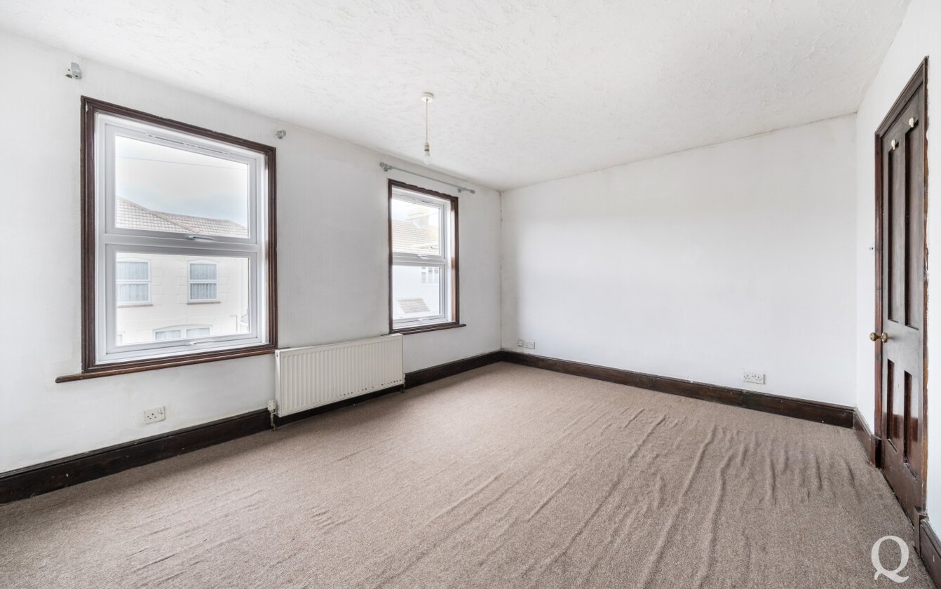 Henry Street, Rainham, Gillingham, Kent, ME8, 7458, image-12 - Quealy & Co