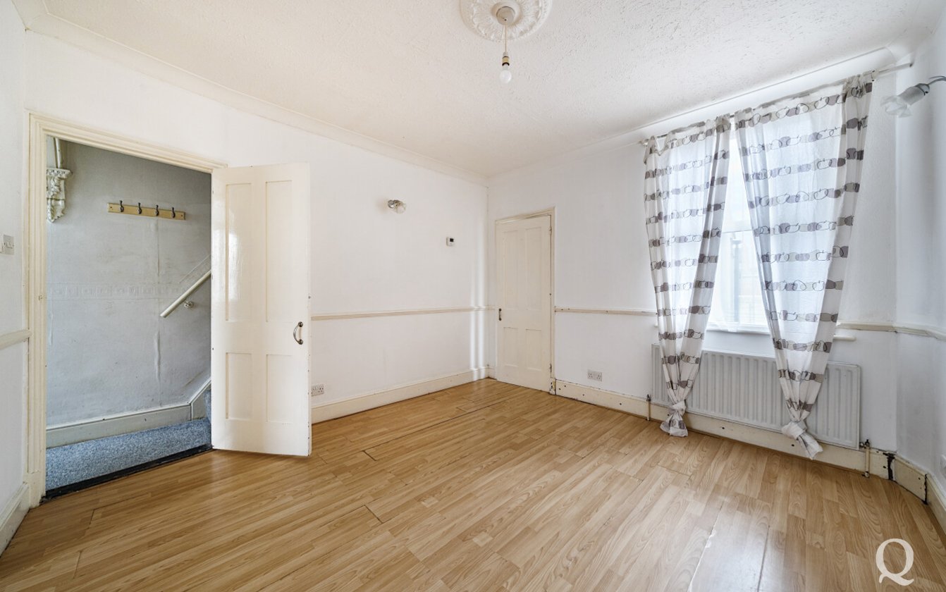 Henry Street, Rainham, Gillingham, Kent, ME8, 7458, image-15 - Quealy & Co