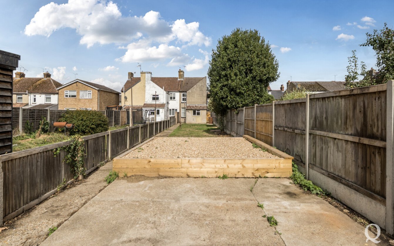Henry Street, Rainham, Gillingham, Kent, ME8, 7458, image-19 - Quealy & Co