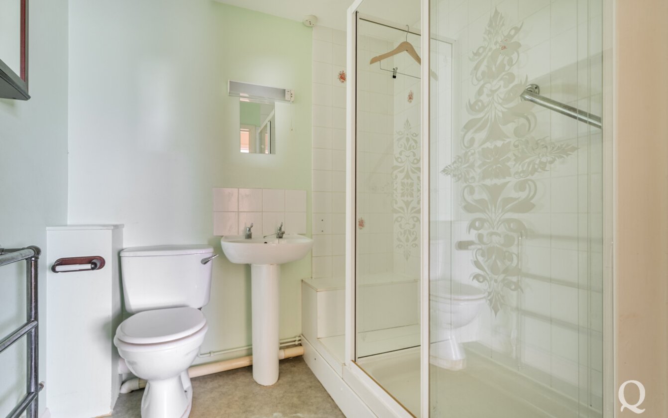 West Lane, Sittingbourne, Kent, ME10, 7484, image-6 - Quealy & Co