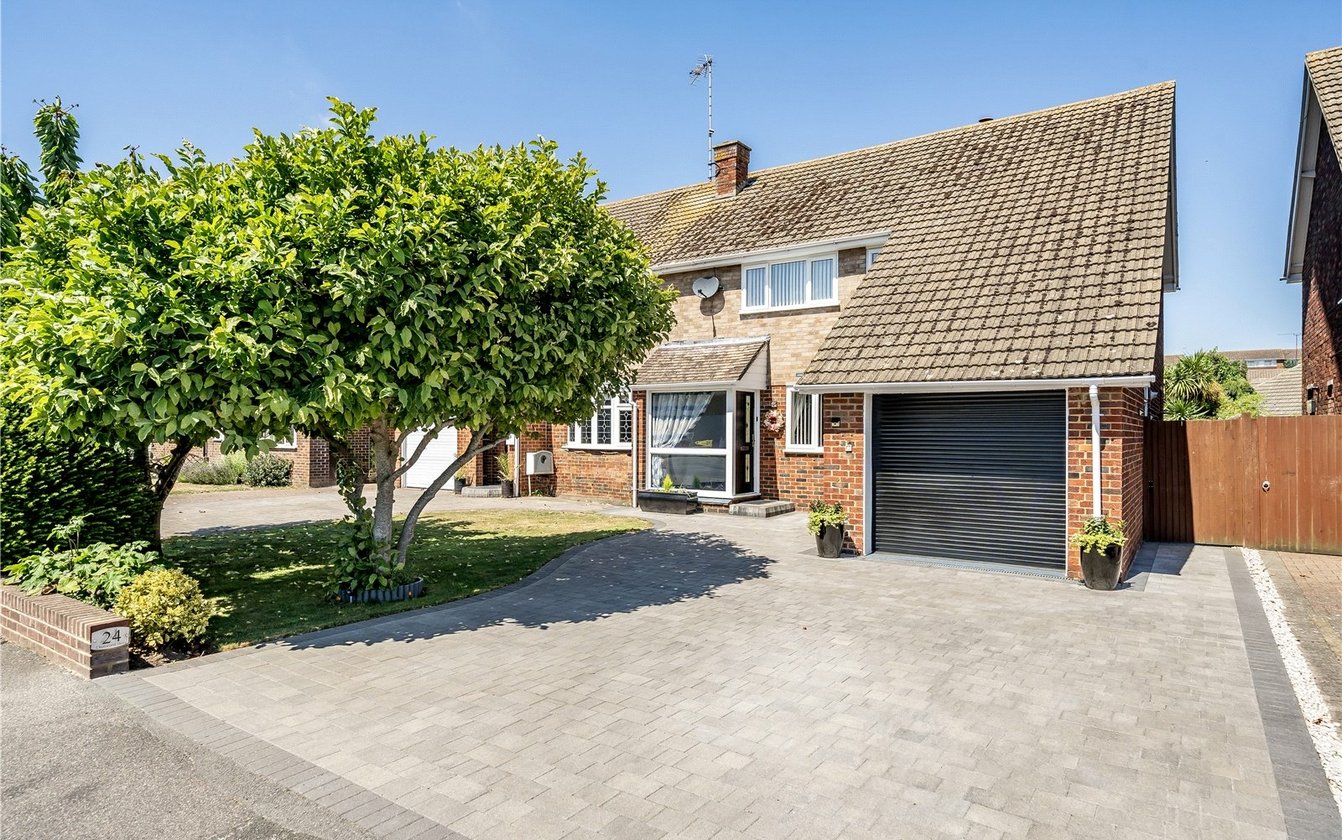 Chatsworth Drive, Sittingbourne, Kent, ME10, 7518, image-1 - Quealy & Co