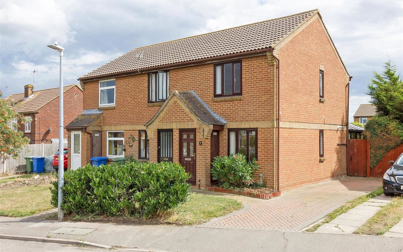 Chaffes Lane, Upchurch, Sittingbourne, Kent, ME9, 753, image-1 - Quealy & Co