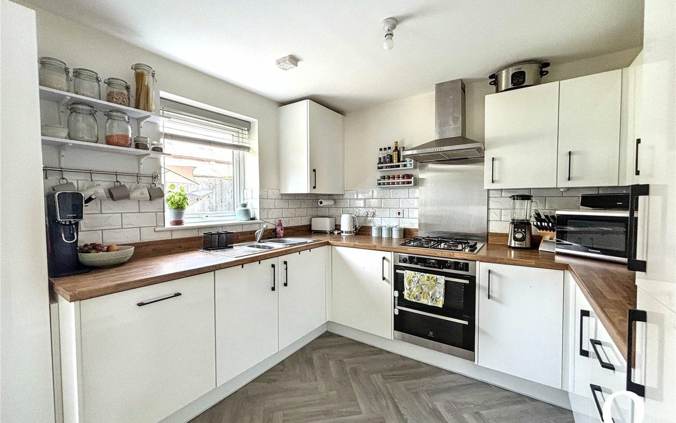 Redgrove Avenue, Sittingbourne, Kent, ME10, 7620, image-2 - Quealy & Co