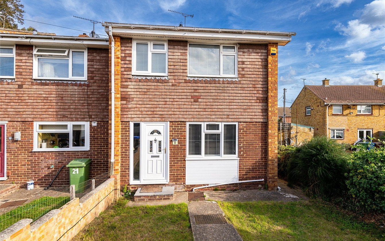 Temple Gardens, Sittingbourne, Kent, ME10, 7671, image-1 - Quealy & Co