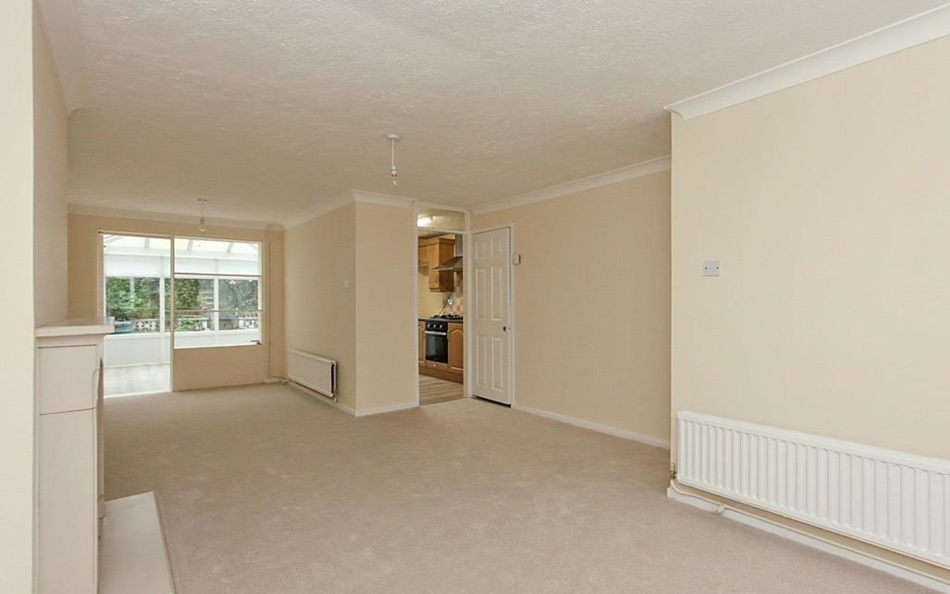 3 Bedroom house for sale in Coombe Drive, Sittingbourne ...