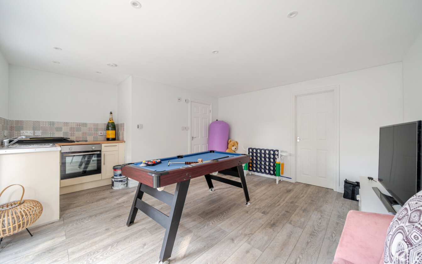 Borden Lane, Sittingbourne, Kent, ME10, 7766, image-22 - Quealy & Co