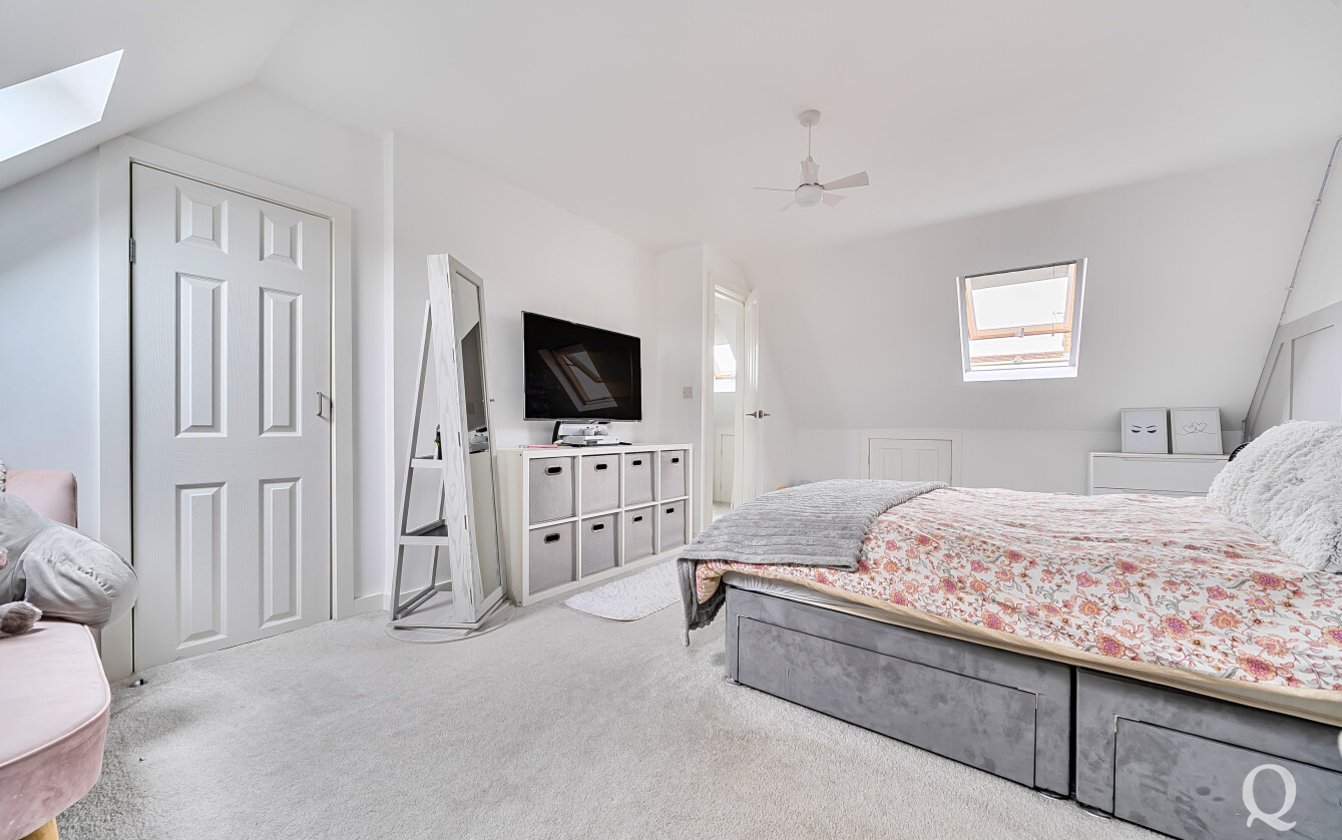 Carnation Crescent, Sittingbourne, Kent, ME10, 7784, image-8 - Quealy & Co