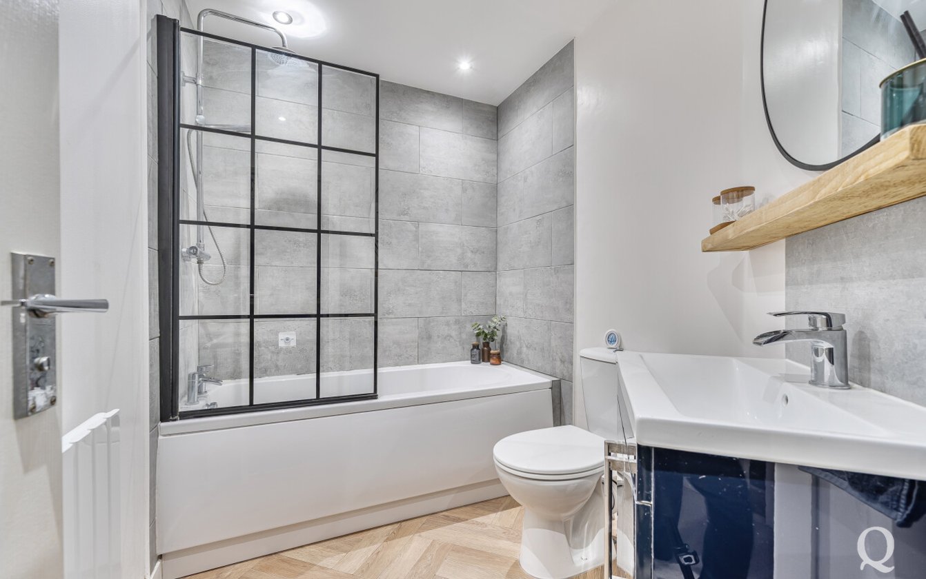 Carnation Crescent, Sittingbourne, Kent, ME10, 7784, image-5 - Quealy & Co