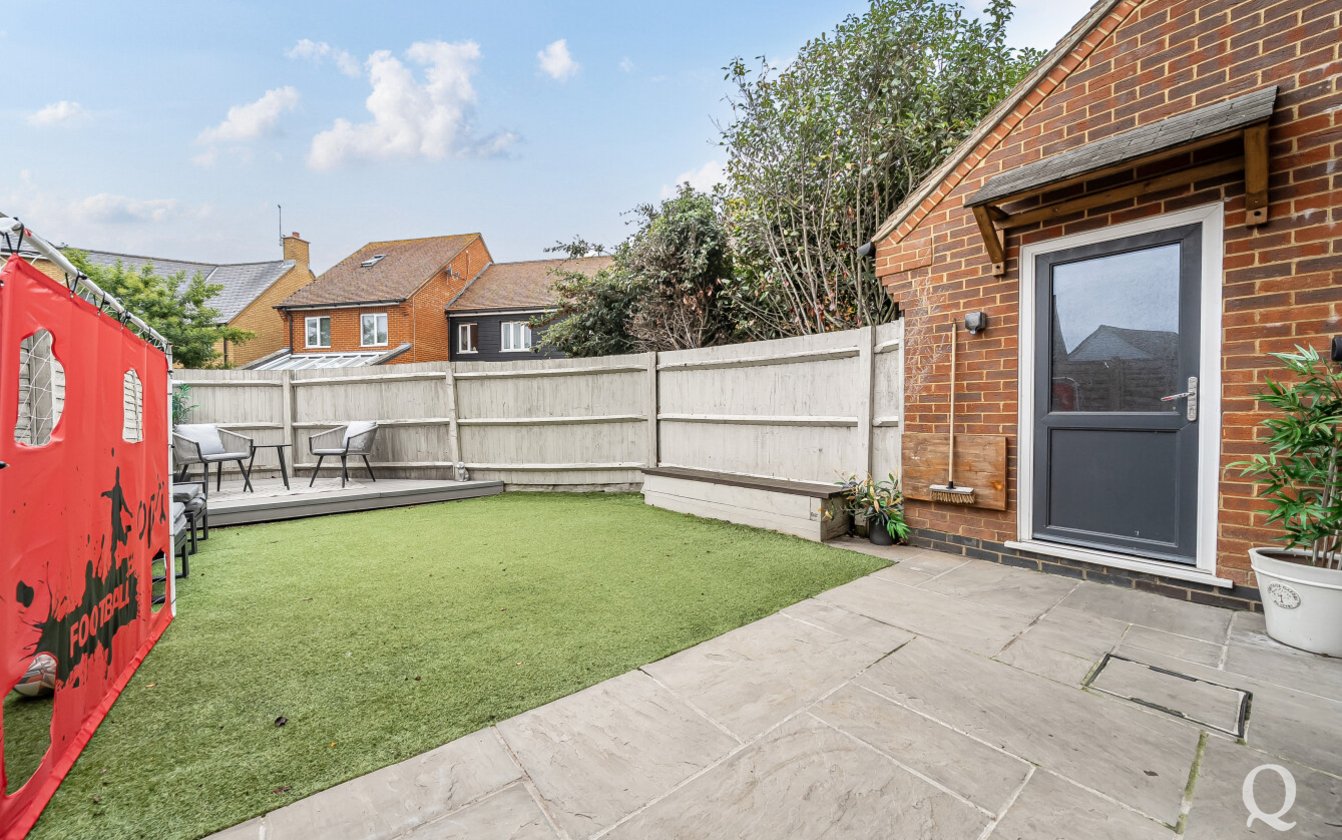 Carnation Crescent, Sittingbourne, Kent, ME10, 7784, image-22 - Quealy & Co