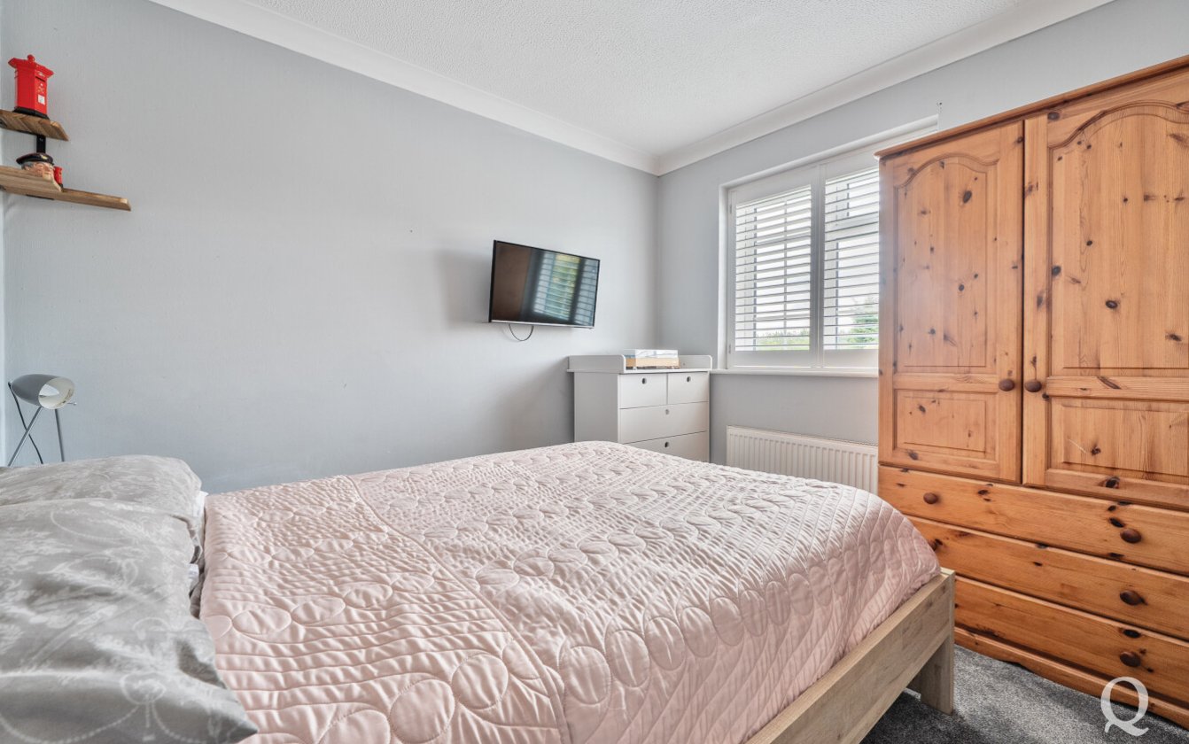 Yeates Drive, Sittingbourne, Kent, ME10, 7808, image-6 - Quealy & Co