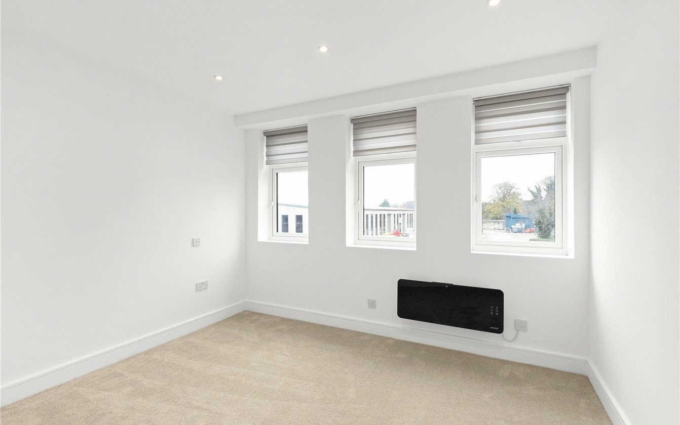 London Road, Sittingbourne, Kent, ME10, 7824, image-2 - Quealy & Co