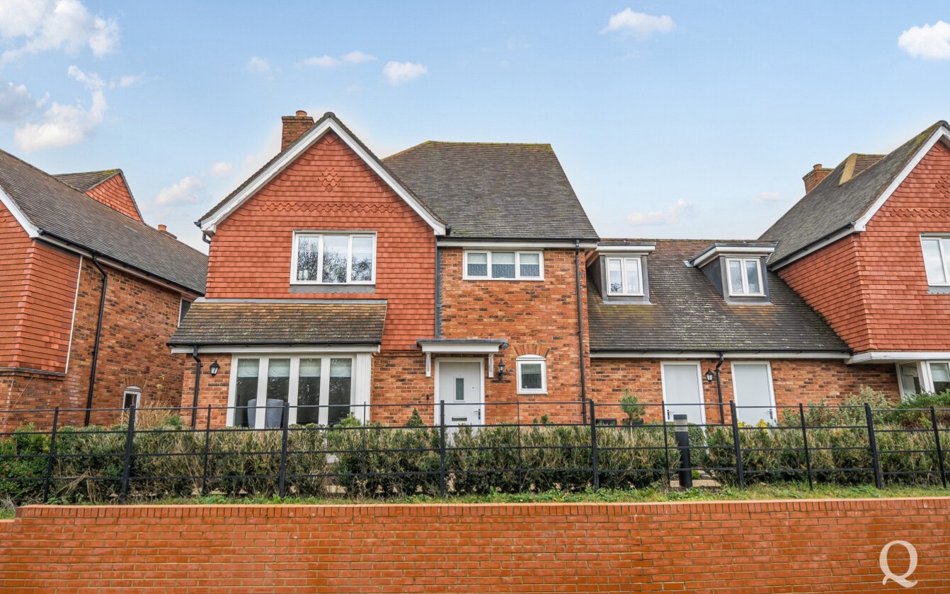 Blaxland Grange, Newington, Sittingbourne, Kent, ME9, 7828, image-24 - Quealy & Co