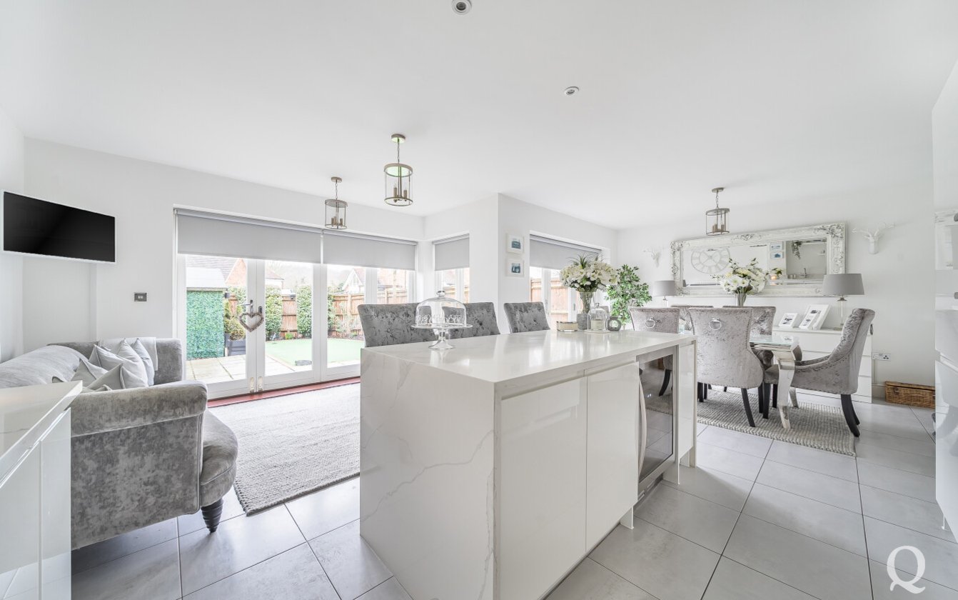 Blaxland Grange, Newington, Sittingbourne, Kent, ME9, 7828, image-8 - Quealy & Co