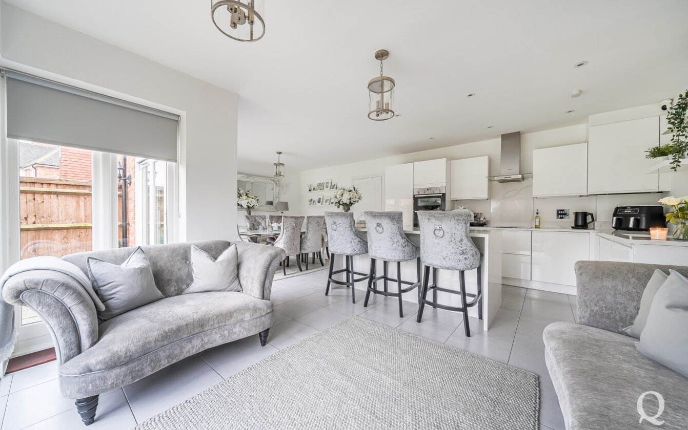 Blaxland Grange, Newington, Sittingbourne, Kent, ME9, 7828, image-3 - Quealy & Co