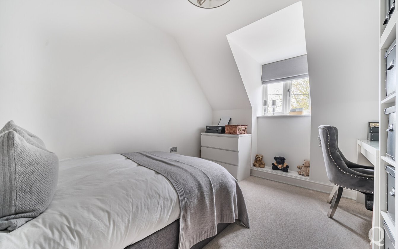 Blaxland Grange, Newington, Sittingbourne, Kent, ME9, 7828, image-21 - Quealy & Co