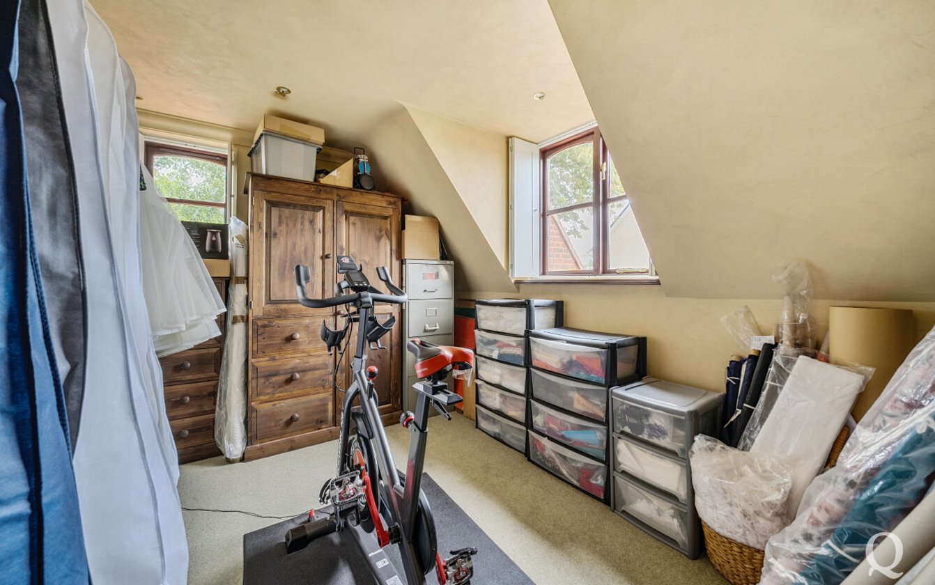 Lammas Drive, Milton Regis, Sittingbourne, Kent, ME10, 7839, image-22 - Quealy & Co