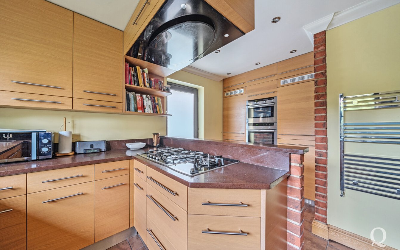 Lammas Drive, Milton Regis, Sittingbourne, Kent, ME10, 7839, image-18 - Quealy & Co