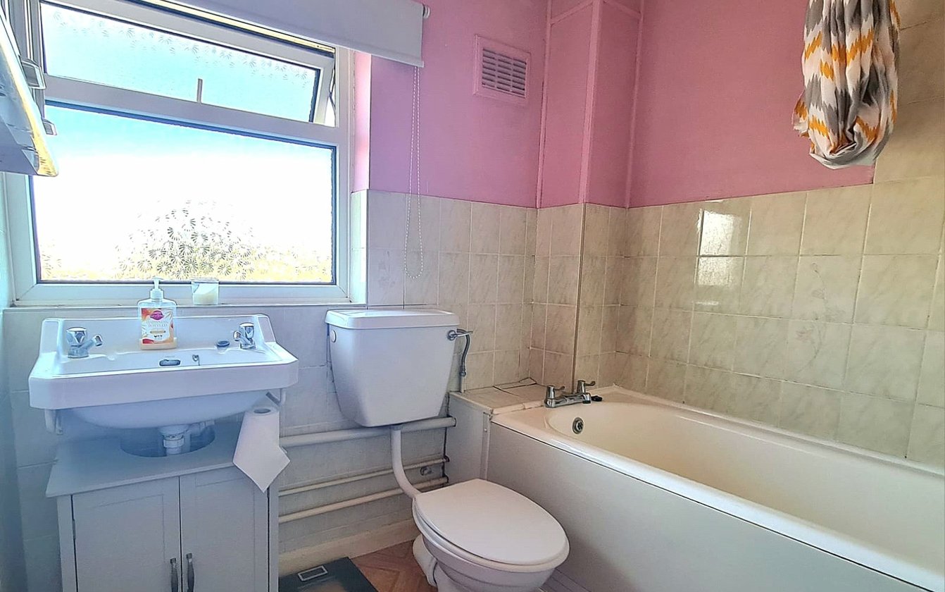 Chilton Avenue, Sittingbourne, Kent, ME10, 7841, image-5 - Quealy & Co