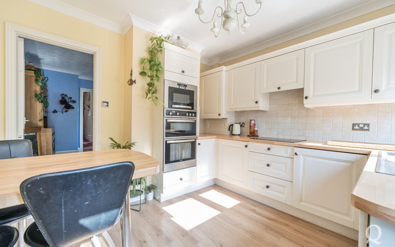 Park Road, Sittingbourne, Kent, ME10, 7856, image-8 - Quealy & Co