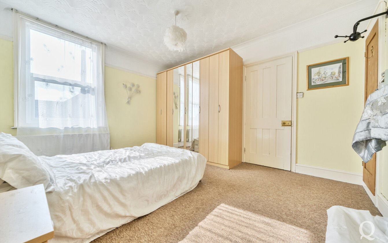Park Road, Sittingbourne, Kent, ME10, 7856, image-21 - Quealy & Co