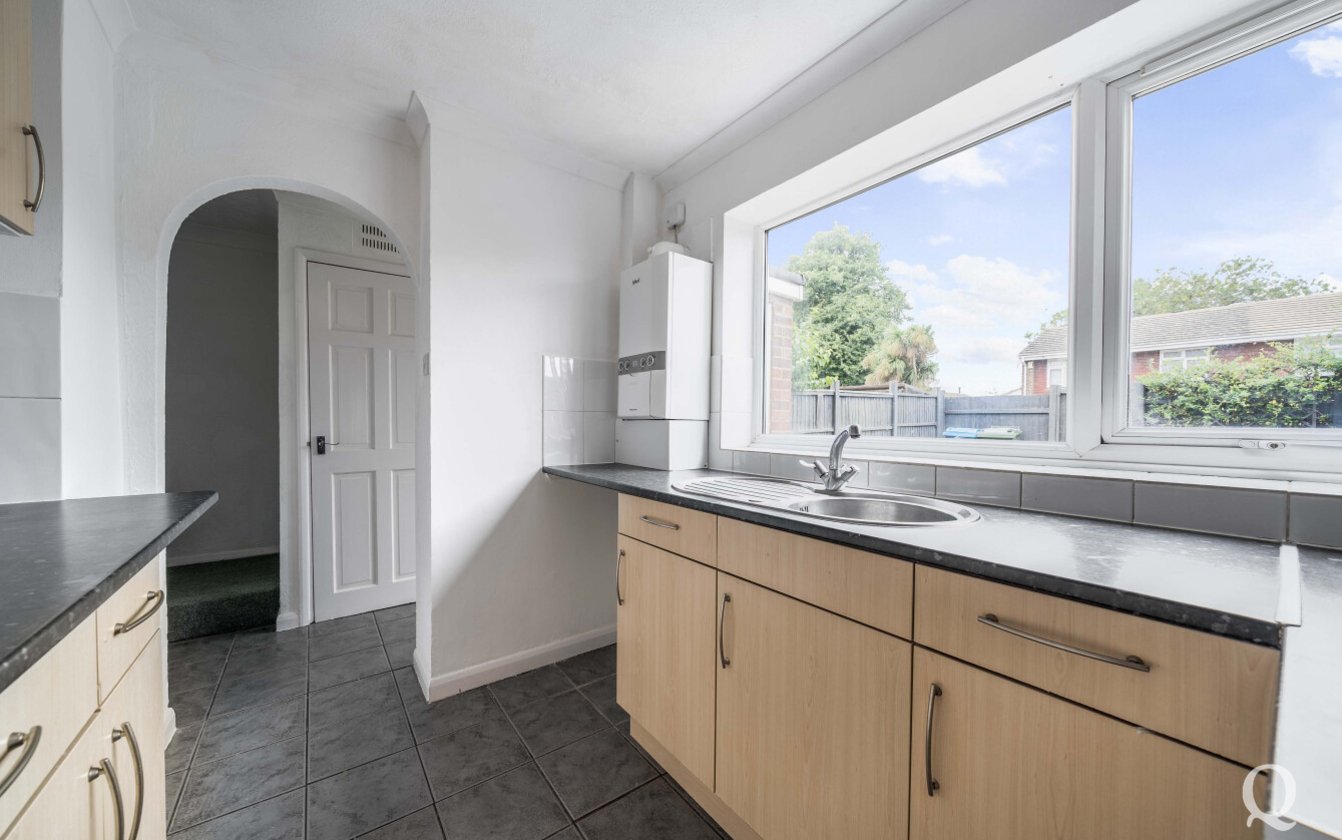 Honeyball Walk, Teynham, Sittingbourne, Kent, ME9, 7877, image-2 - Quealy & Co