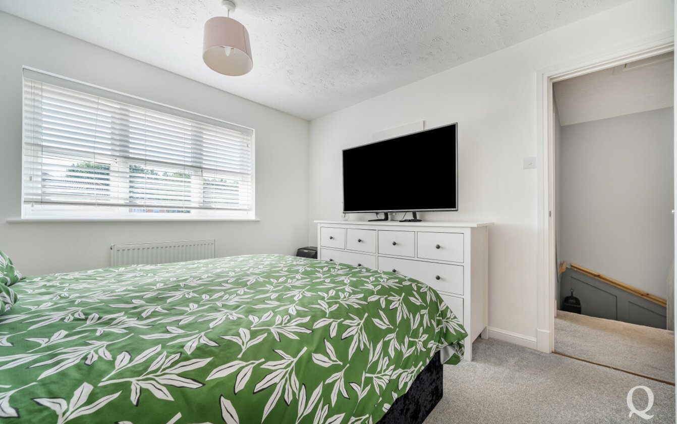 Puttney Drive, Church Milton, Sittingbourne, Kent, ME10, 7883, image-6 - Quealy & Co