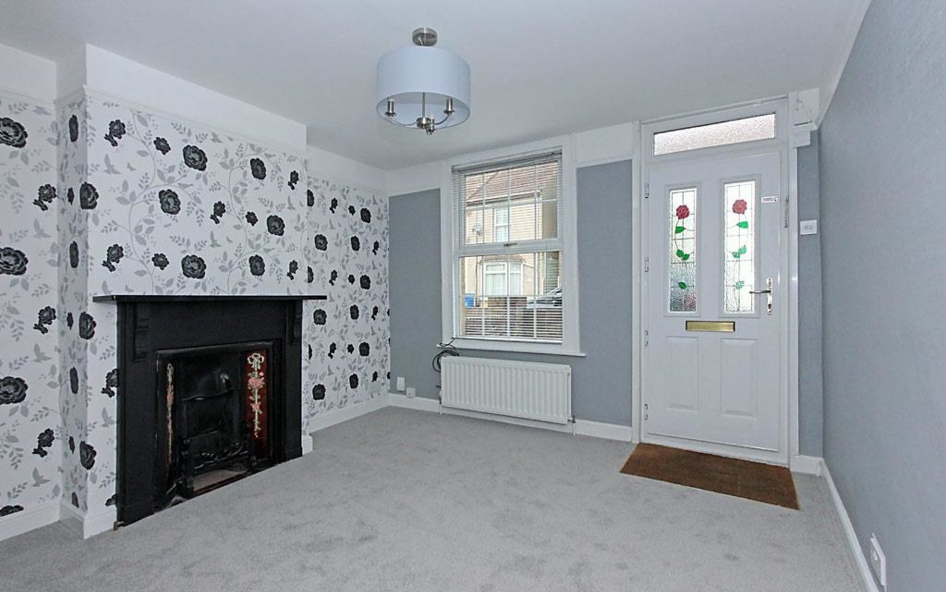 Chalkwell Road, Sittingbourne, Kent, ME10, 789, image-2 - Quealy & Co