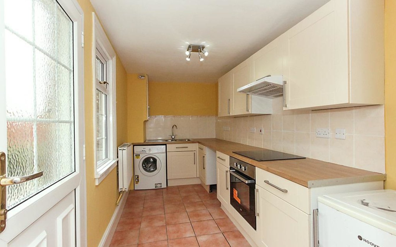 Chalkwell Road, Sittingbourne, Kent, ME10, 789, image-3 - Quealy & Co