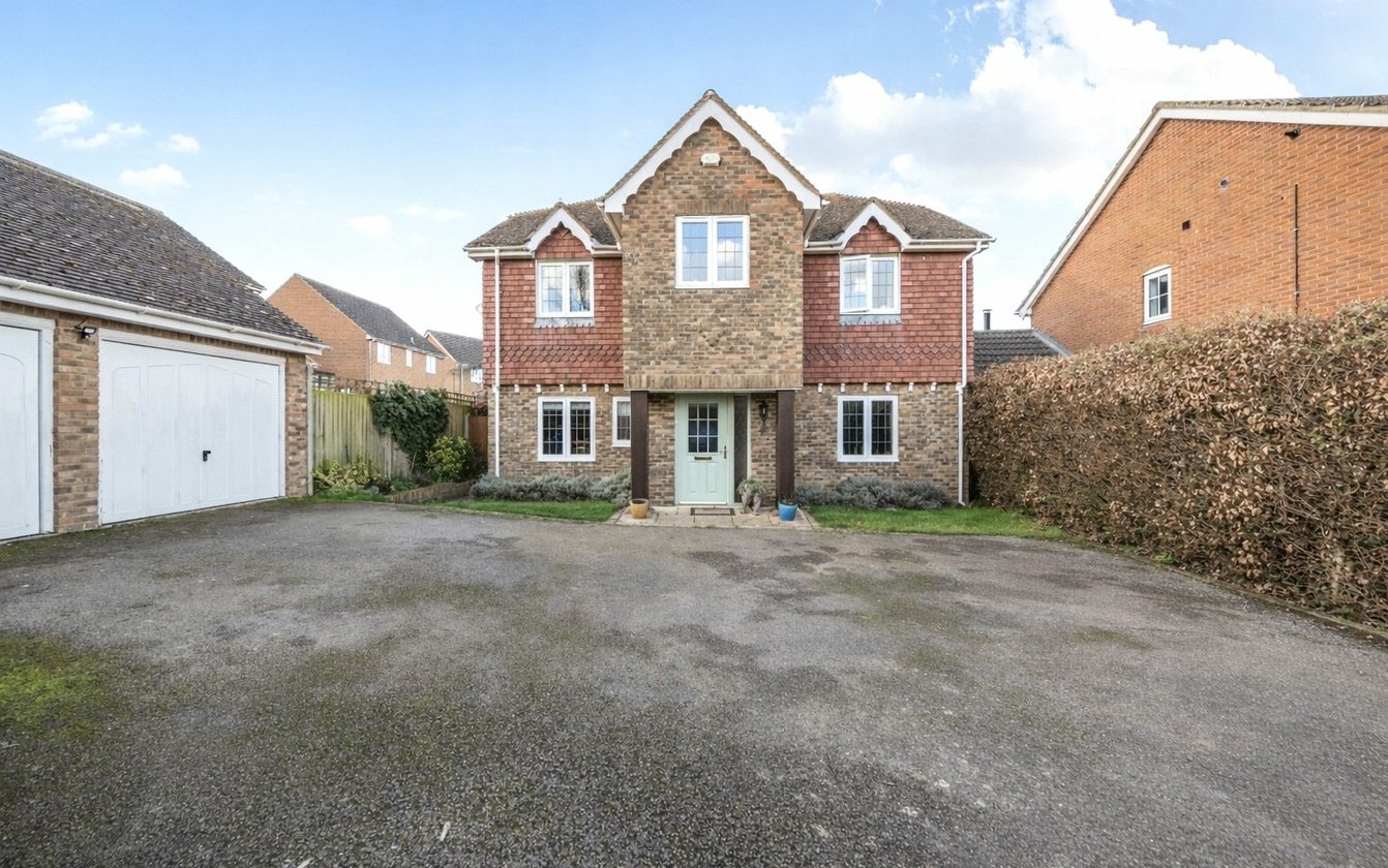 Randle Way, Bapchild, Sittingbourne, Kent, ME9, 7907, image-1 - Quealy & Co