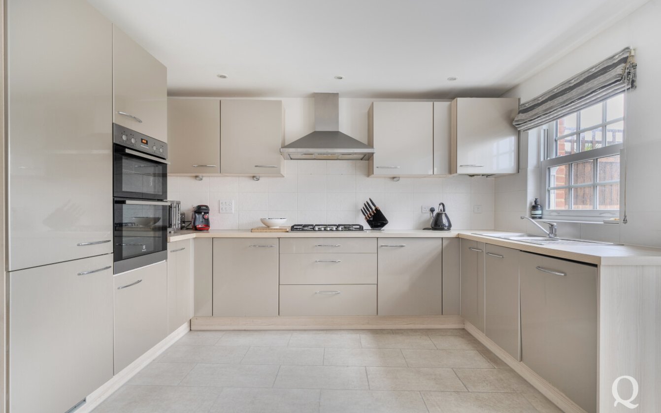 Beacon Avenue, Kings Hill, West Malling, Kent, ME19, 7921, image-2 - Quealy & Co