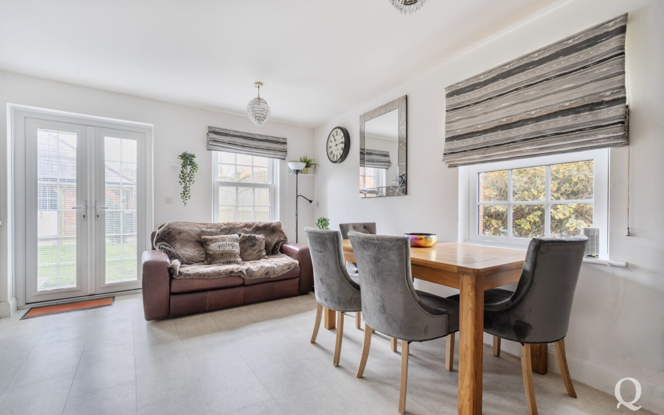 Beacon Avenue, Kings Hill, West Malling, Kent, ME19, 7921, image-3 - Quealy & Co