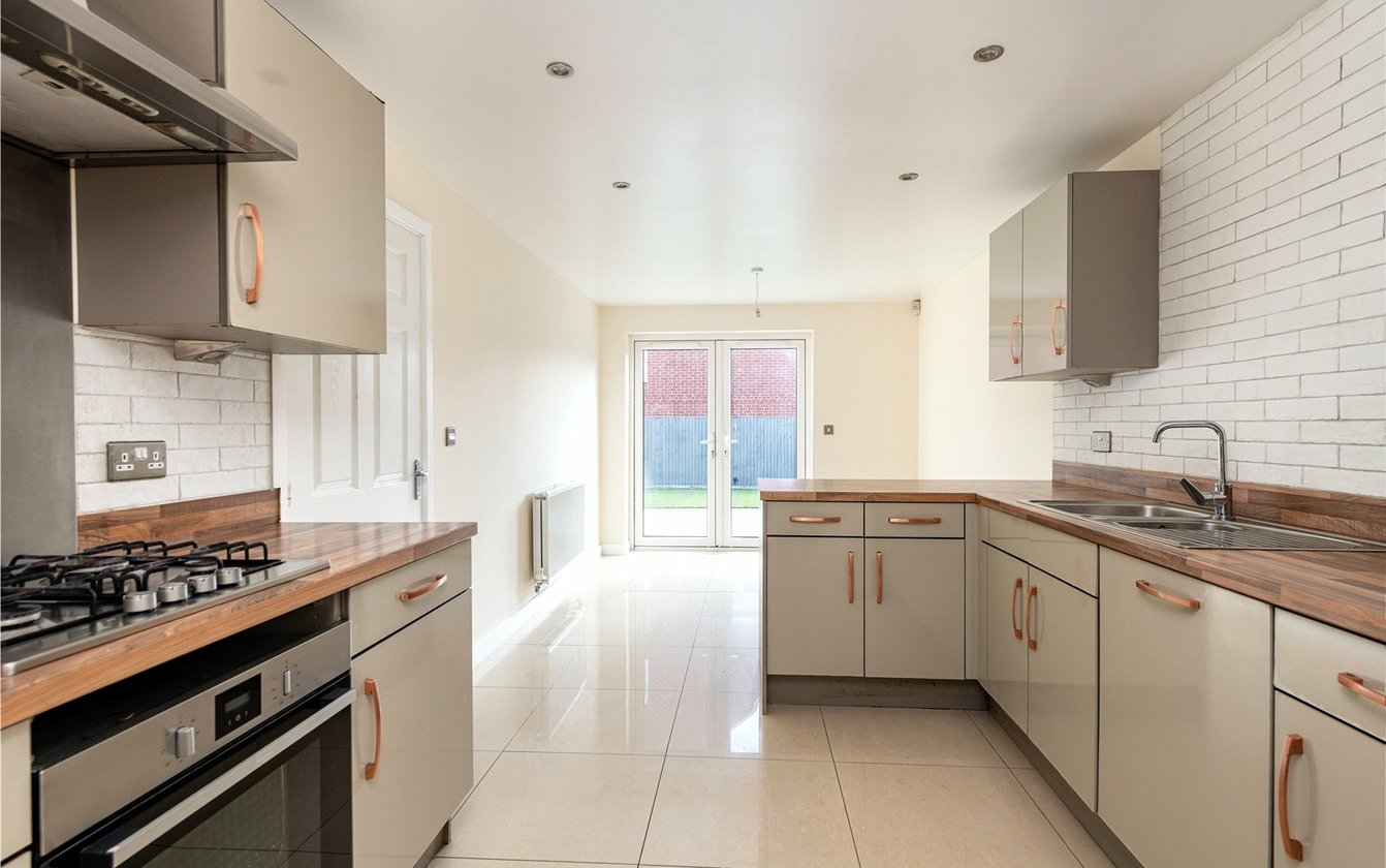 Wyvern Close, Milton Regis, Sittingbourne, Kent, ME10, 7943, image-5 - Quealy & Co