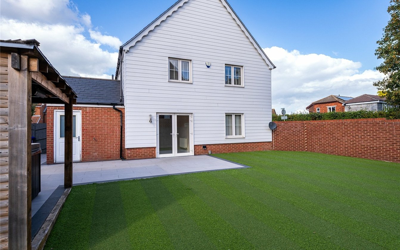 Wyvern Close, Milton Regis, Sittingbourne, Kent, ME10, 7943, image-15 - Quealy & Co