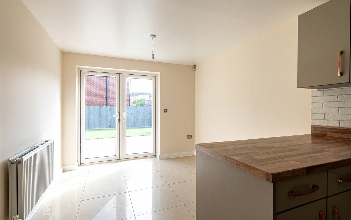 Wyvern Close, Milton Regis, Sittingbourne, Kent, ME10, 7943, image-7 - Quealy & Co