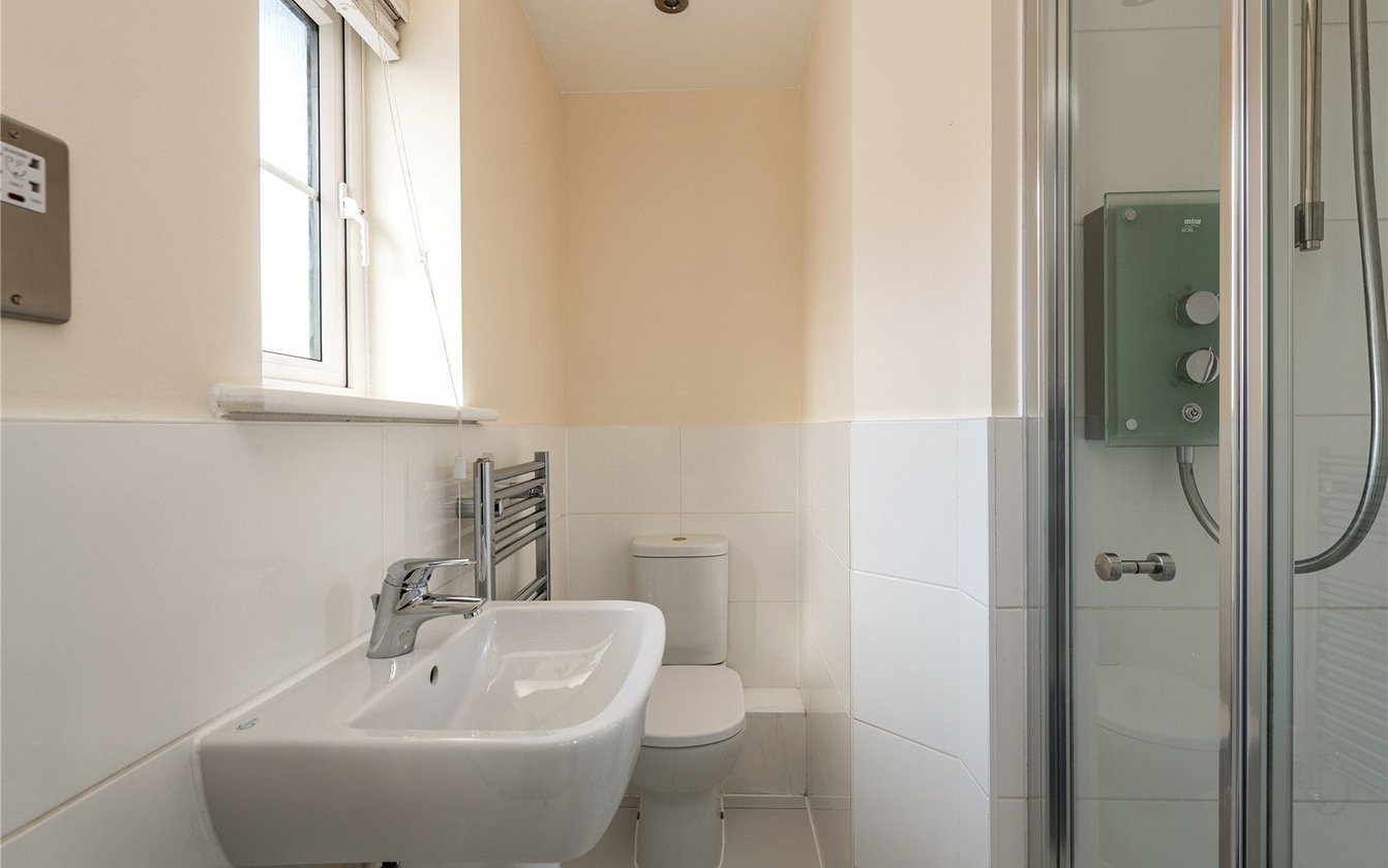 Wyvern Close, Milton Regis, Sittingbourne, Kent, ME10, 7943, image-11 - Quealy & Co