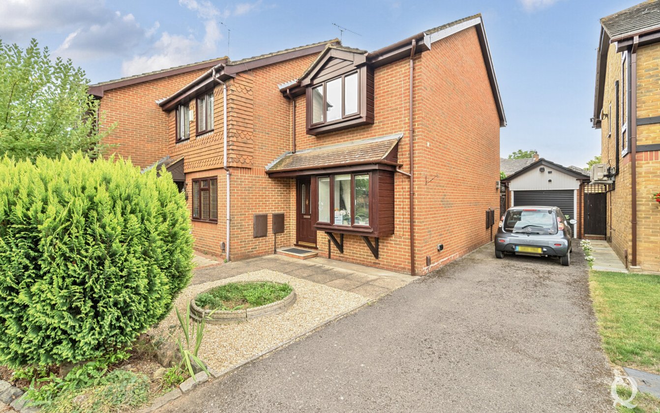 Vaughan Drive, Kemsley, Sittingbourne, Kent, ME10, 7949, image-16 - Quealy & Co