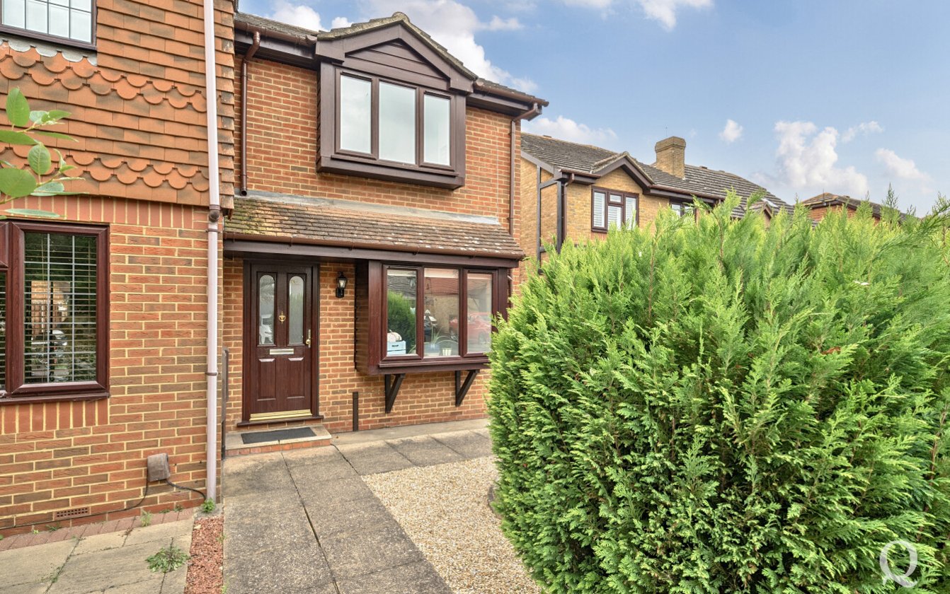 Vaughan Drive, Kemsley, Sittingbourne, Kent, ME10, 7949, image-15 - Quealy & Co