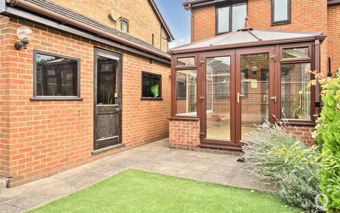 Vaughan Drive, Kemsley, Sittingbourne, Kent, ME10, 7949, image-13 - Quealy & Co