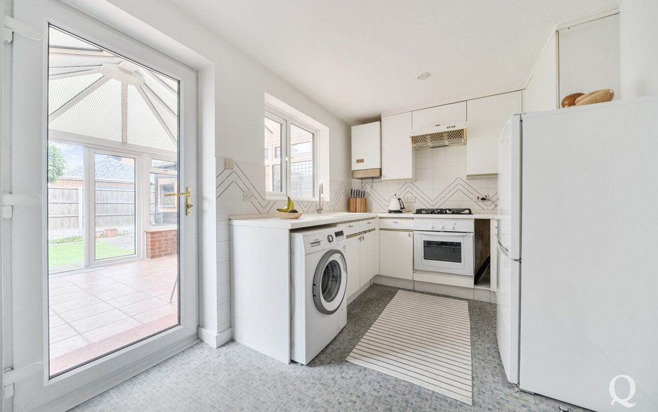 Vaughan Drive, Kemsley, Sittingbourne, Kent, ME10, 7949, image-2 - Quealy & Co