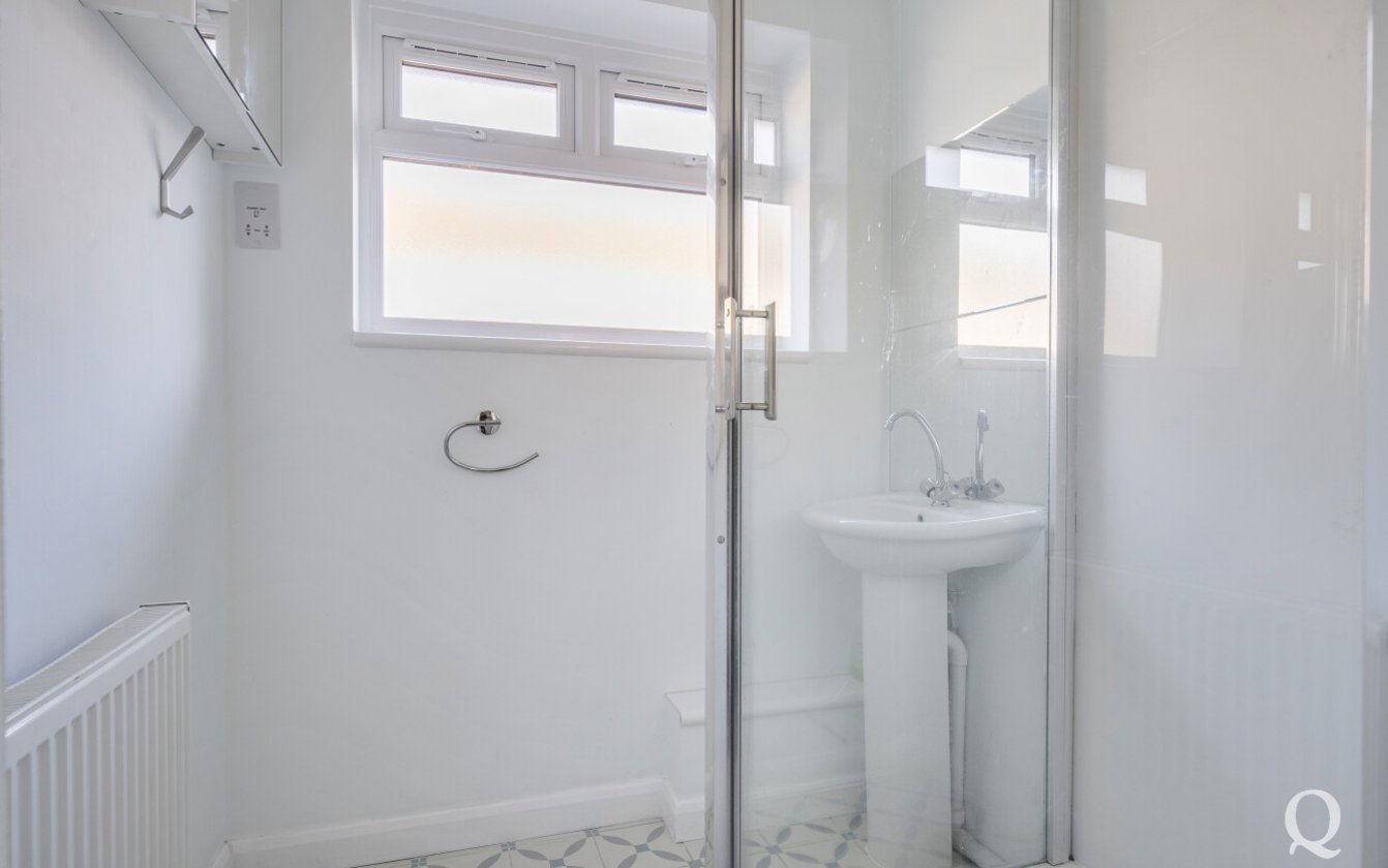 Minterne Avenue, Sittingbourne, Kent, ME10, 7983, image-12 - Quealy & Co