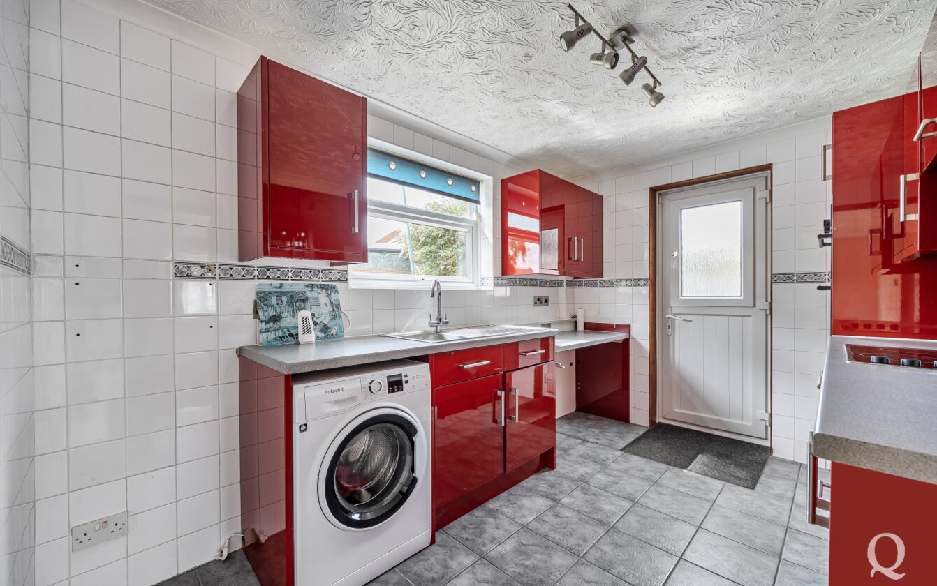 Larkfield Avenue, Sittingbourne, Kent, ME10, 7994, image-10 - Quealy & Co