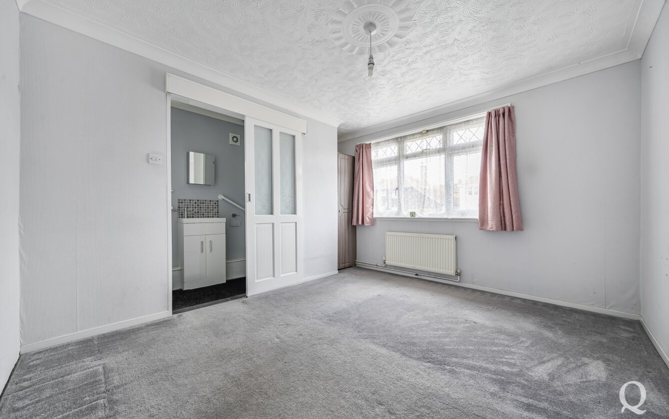 Larkfield Avenue, Sittingbourne, Kent, ME10, 7994, image-7 - Quealy & Co